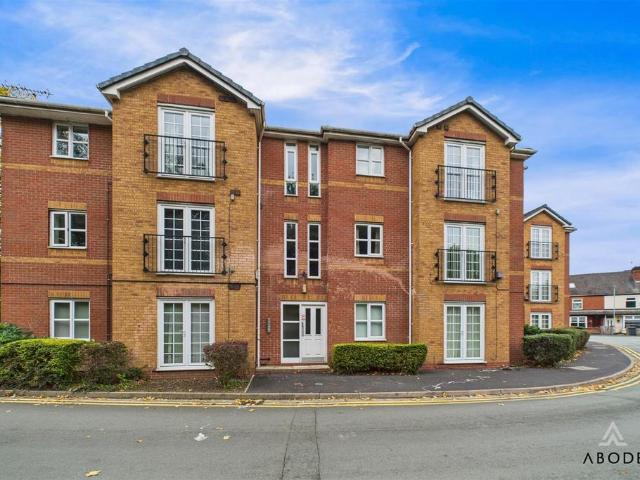 Flat for sale in Horninglow and Eton, Beamhurst