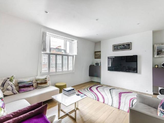 Flat for sale in Covent Garden, Mayfair