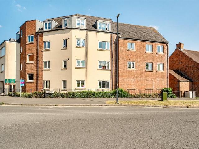 Flat for sale in Redhouse, Abbey Mead