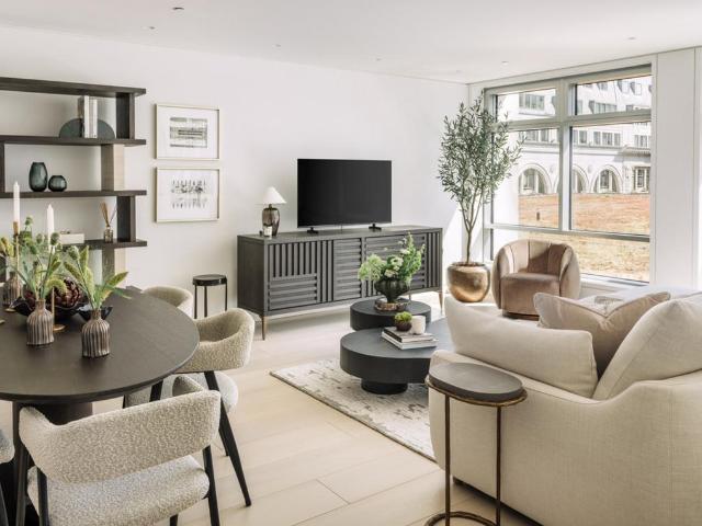 Flat for sale in Saint Giles, Bloomsbury