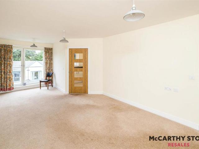 Flat for sale in Haddington, Scotland