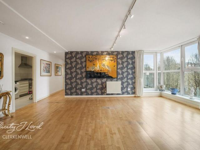 Flat for sale in Clerkenwell, Greater London