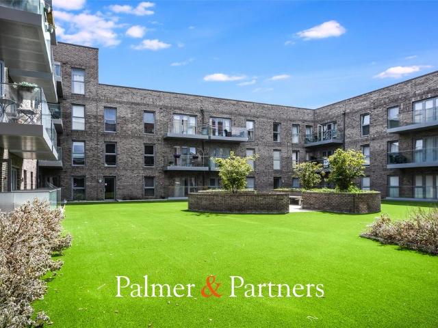 Flat for sale in Moulsham, Chelmsford