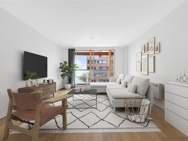 Flat for sale in Elephant and Castle, Greater London