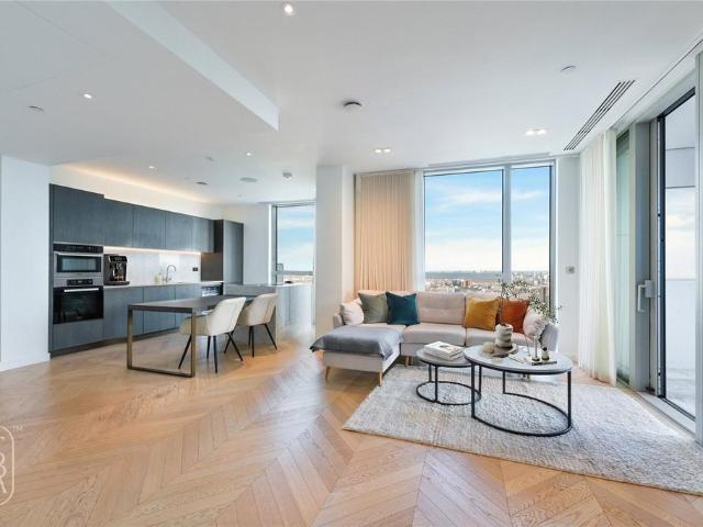 Flat for sale in Hoxton, Greater London