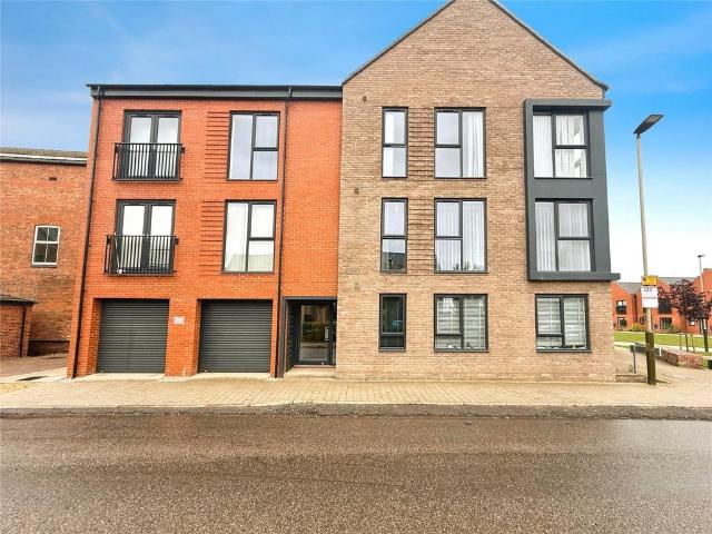 Flat for sale in Black Friars, Old Wharf