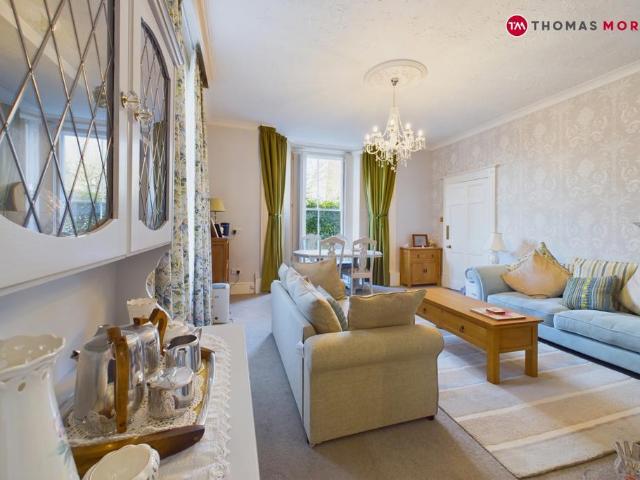 Flat for sale in Huntingdon, Cambridgeshire
