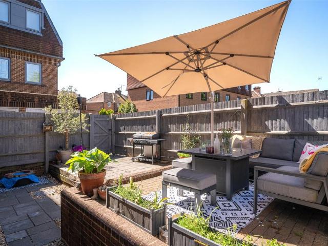 Flat for sale in Wokingham, Isle Of Man