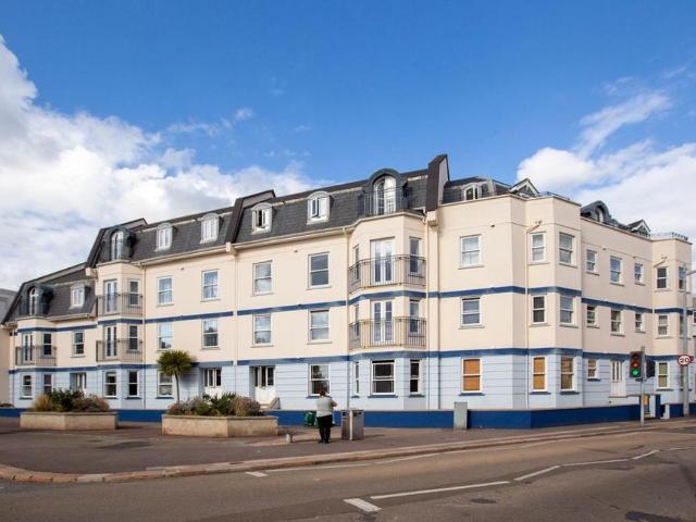 Flat for sale in St Helier, Greater London