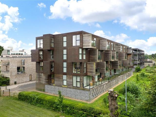 Flat for sale in Arbury, Cambridgeshire