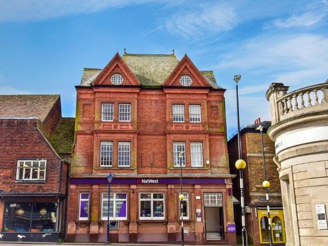 Flat for sale in Sevenoaks, The Butts