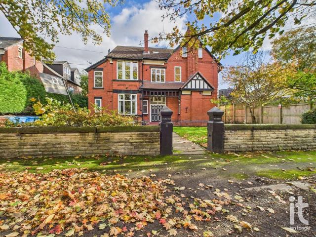 Flat for sale in Georgia, Greater Manchester
