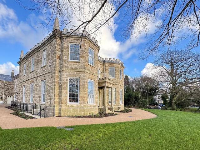 Flat for sale in Treneere, Penzance