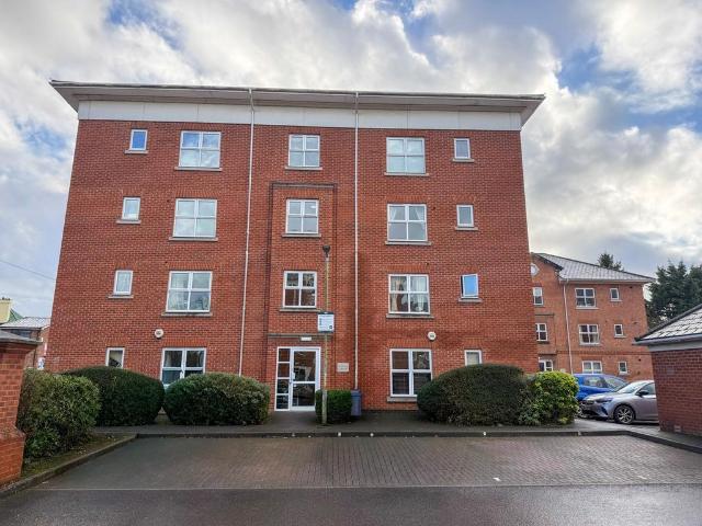 Flat for sale in Enborne, West Berkshire