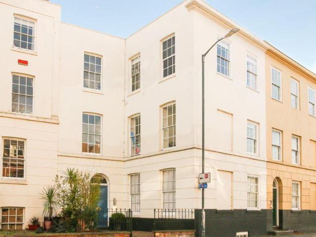 Flat for sale in Longport, The Bridge
