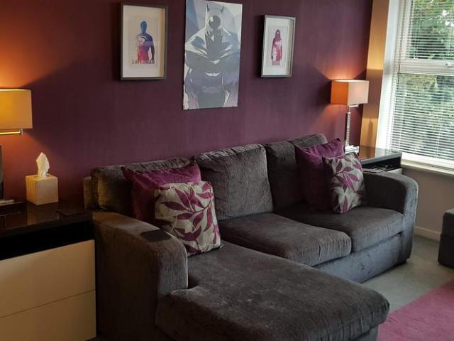 Flat for sale in Guide Bridge, Greenheys