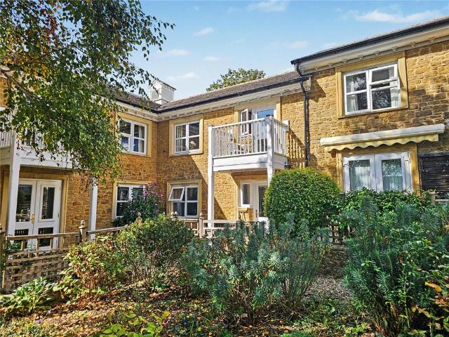 Flat for sale in Ilminster, Somerset