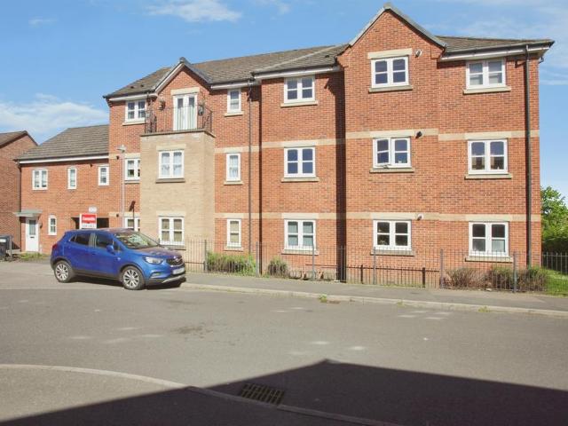 Flat for sale in Eastlands, New Bilton