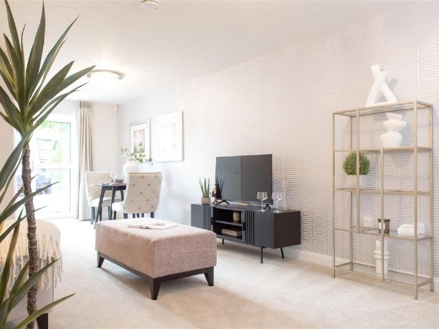 Flat for sale in London Borough of Croydon, Purley