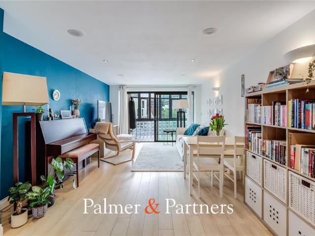 Flat for sale in Moulsham, Chelmsford