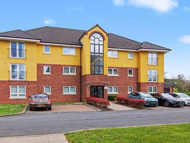Flat for sale in Tile Hill, West Midlands