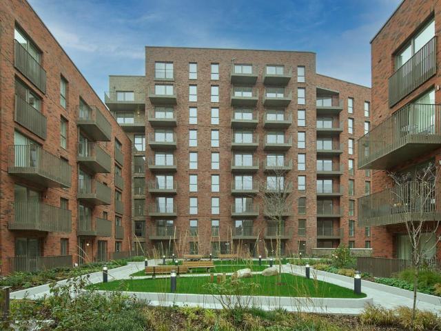Flat for sale in Fishery, Maidenhead