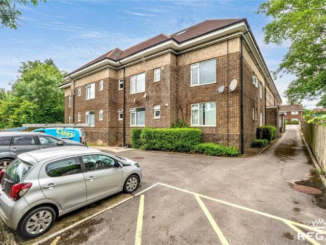 Flat for sale in Bishop's Waltham