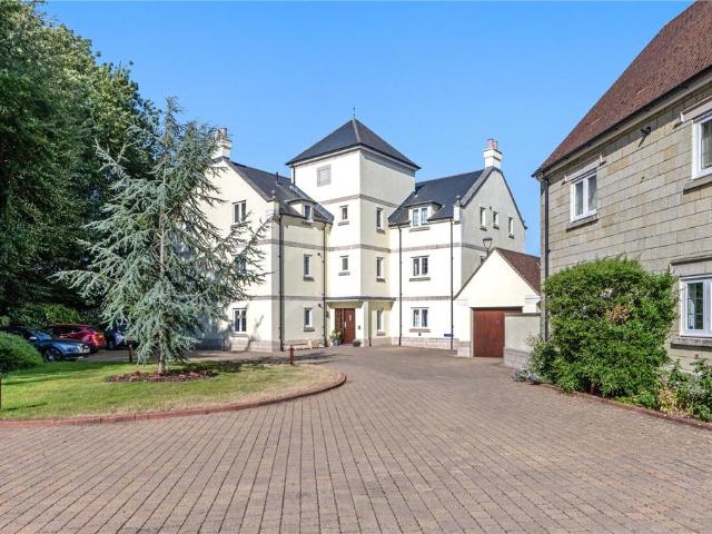 Flat for sale in Shaftesbury, East Dorset
