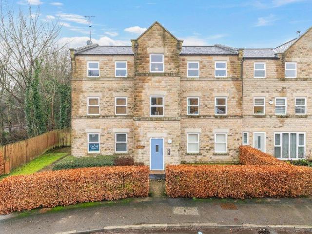 Flat for sale in Addingham, West Yorkshire