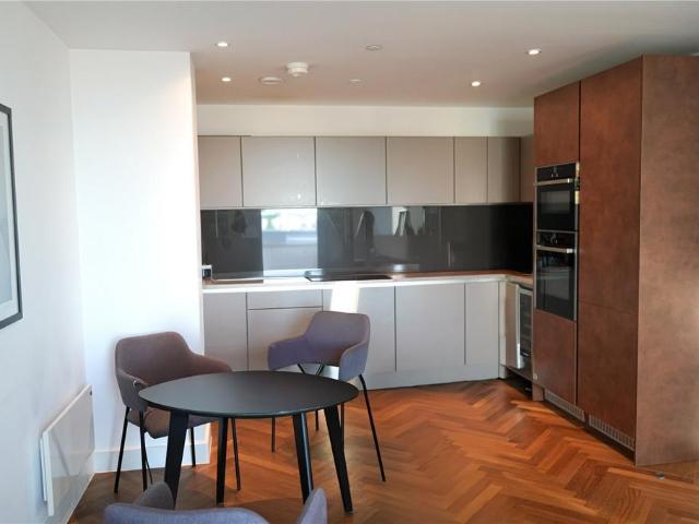 Flat for sale in City Centre, Georgia