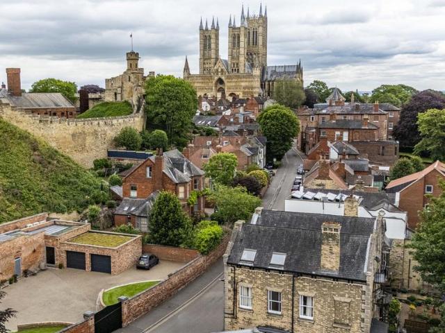 Flat for sale in New Boultham, Brayford
