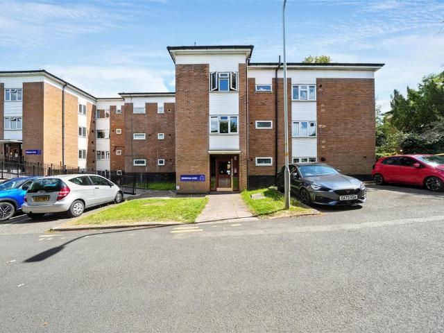 Flat for sale in Tettenhall, West Midlands