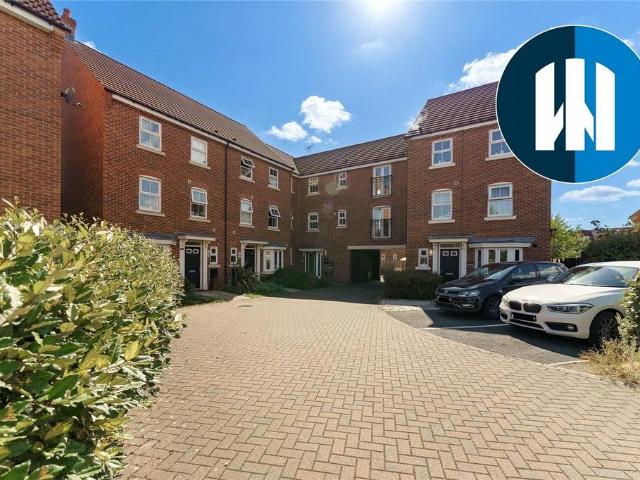 Flat for sale in Hemsworth, West Yorkshire