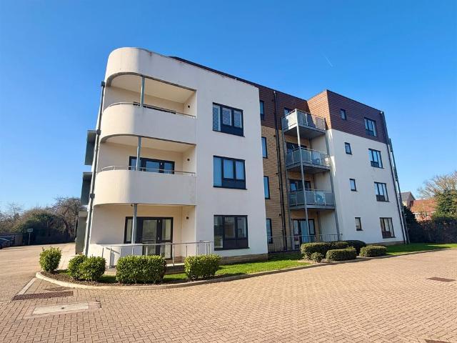 Flat for sale in Moulsham, Chelmsford
