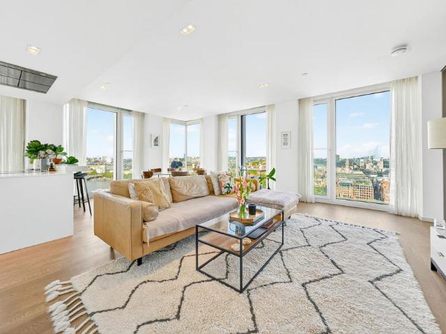 Flat for sale in Greater London