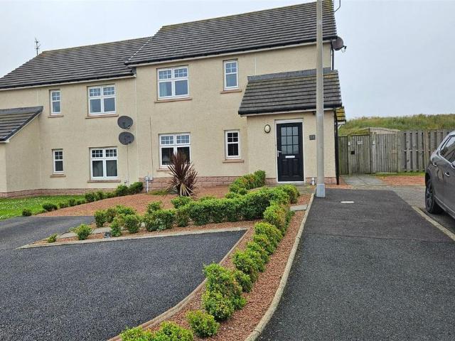 Flat for sale in Peterhead, Scotland