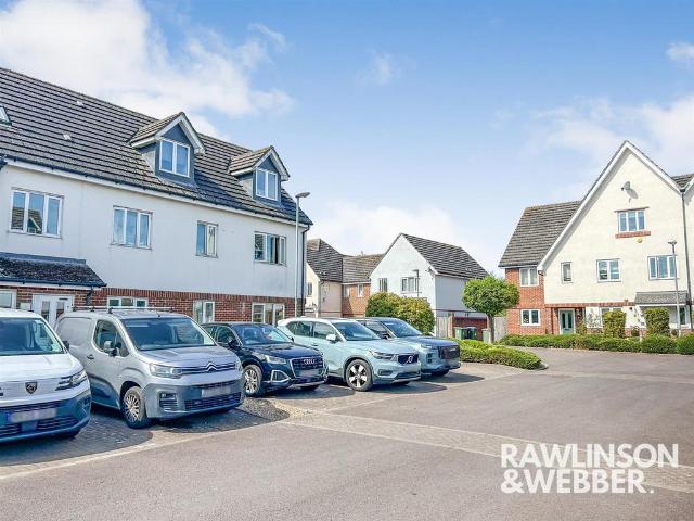 Flat for sale in Blackhills, Surrey
