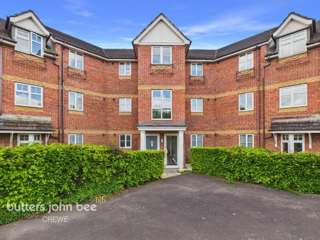 Flat for sale in Hammond Street