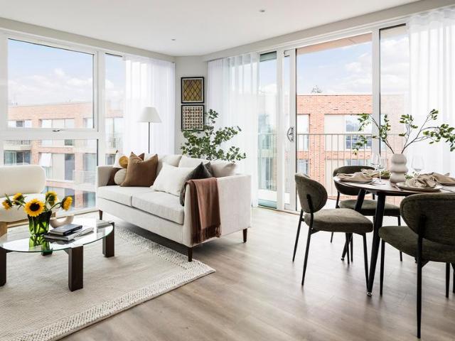 Flat for sale in London Borough of Lewisham, Greater London