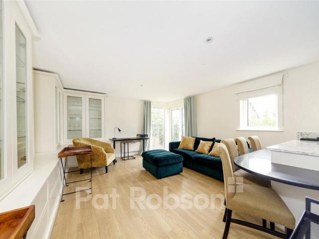 Flat for sale in Gosforth, Tyne And Wear