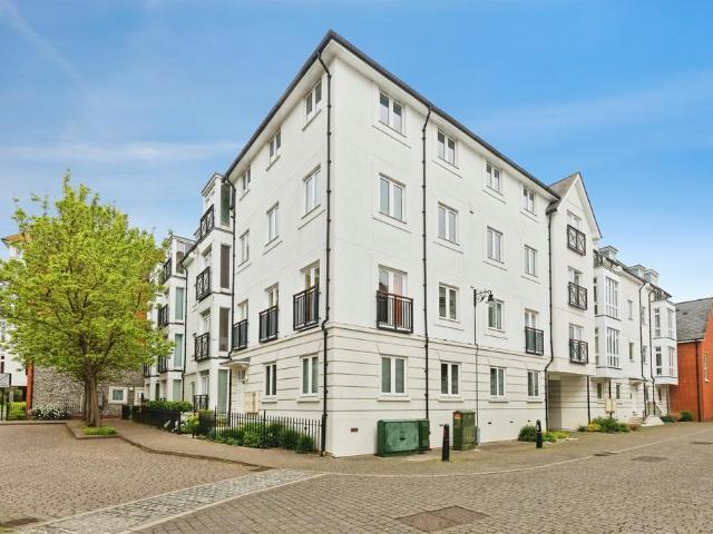 Flat for sale in St. Mildred's, The Bridge