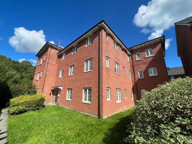 Flat for sale in Prestolee, Lee Bank
