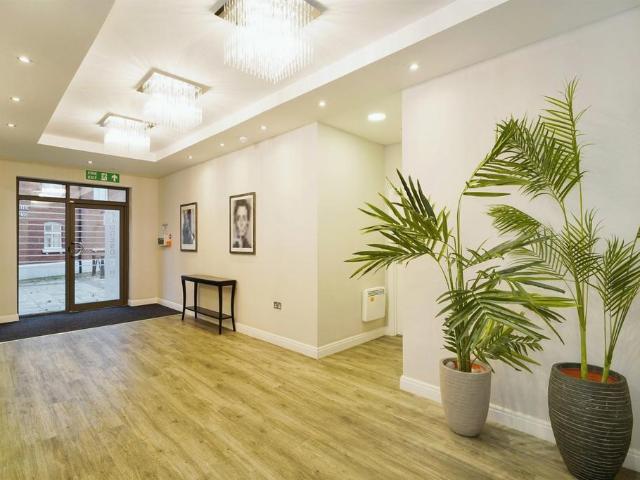 Flat for sale in Dickens Heath, West Midlands