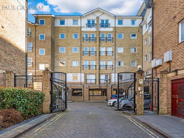 Flat for sale in Wallington, Isle Of Man