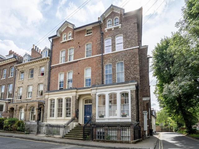 Flat for sale in High Field, York