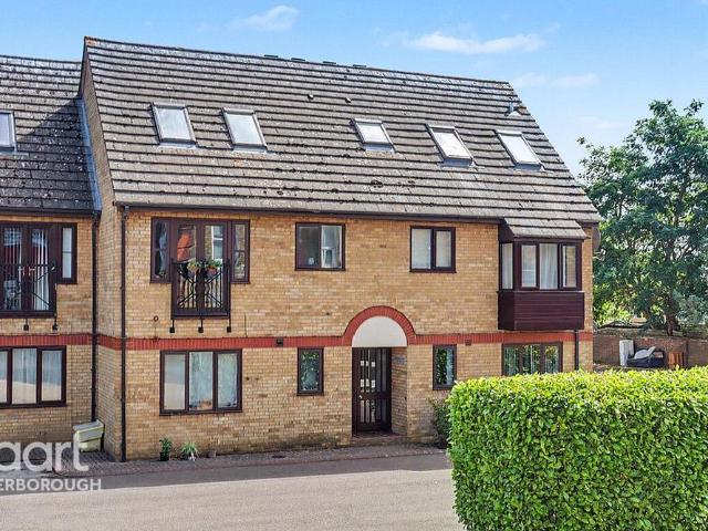 Flat for sale in Old Fletton, Peterborough