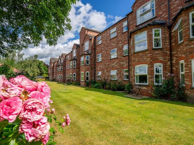 Flat for sale in The Groves, High Field