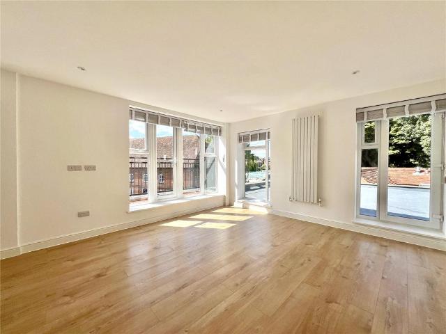 Flat for sale in Guildford Park, Westborough