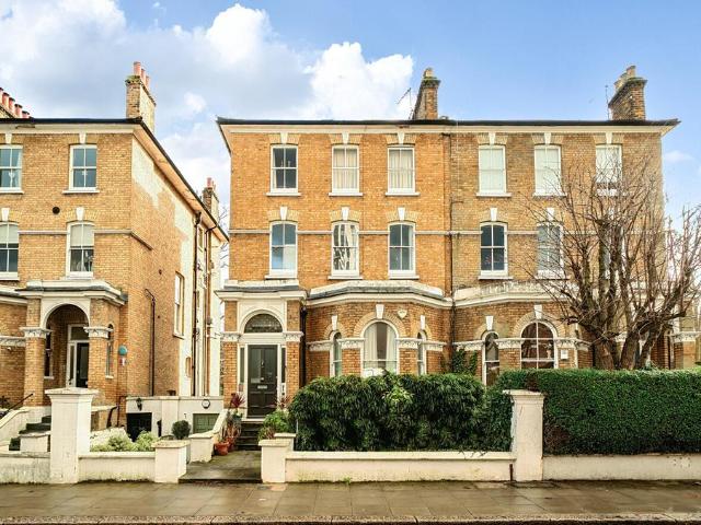 Flat for sale in Belsize Park, Primrose Hill