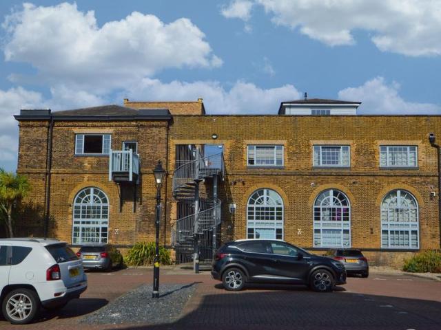 Flat for sale in Ardleigh Green, Greater London